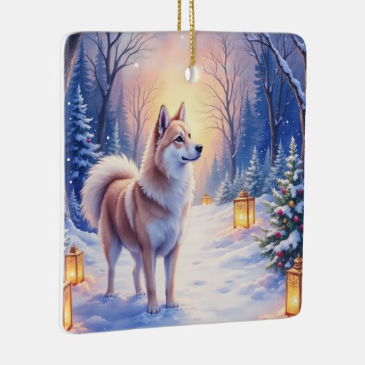 Peaceful Akita on Snow Lantern Path Christmas Dog Keramisch Ornament (Rechts)