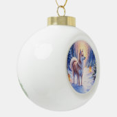 Peaceful Akita on Snow Lantern Path Christmas Dog  Keramische Bal Ornament (Links)