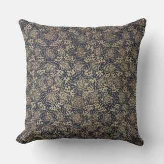 Peaceful Blue & Cream Batik Sierkussen