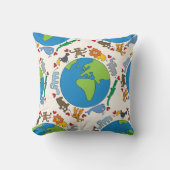 Peaceful Cute Cartoon Animals over de hele wereld Kussen (Voorkant)