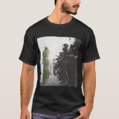 Peaceful Frog Protest Art Tee T-shirt (Voorkant)