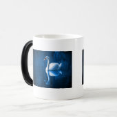 Peaceful Swan Dreams Magische Mok (Voorkant links)