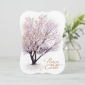 Peaceful Winter Tree in Snow with Peace on Earth Feestdagenkaart (Staand voorkant)