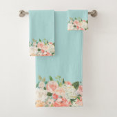 Peach and Aqua Waterverf Floral Pattern Bad Handdoek (Insitu)