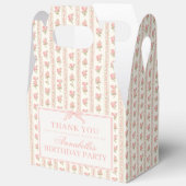 Peach and Beige Fancy Floral Birthday Party Favor Bedankdoosjes (Open)