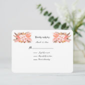 Peach and Brown Pampas Grass Wedding RSVP Kaartje (Staand voorkant)