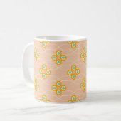 Peach background hexagonal floral pattern  koffiemok (Voorkant links)