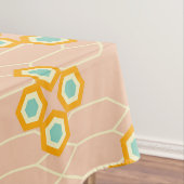 Peach background hexagonal floral pattern  tafelkleed (Voorbeeld)