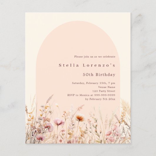 Peach beige wildflower budget verjaardagsuitnodigi (Voorkant)