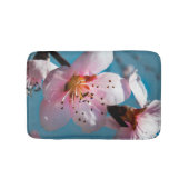 Peach Blossom Branch and Blue Sky Badmat (Voorkant)