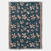 Peach Blossom Petals op Midnight Blue Deken (Voorkant Verticaal)