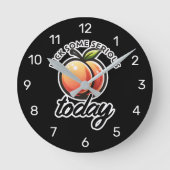 Peach Booty Kick Sommige Serieuze Maar Vandaag Gem Ronde Klok (Voorkant)