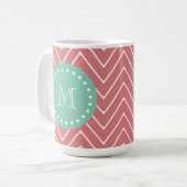Peach Chevron Pattern | Munt Green Monogram Koffiemok (Voorkant links)
