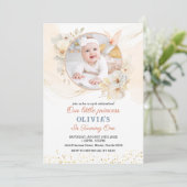 Peach Floral Waterverf Verjaardagsuitnodiging Kaart (Staand voorkant)