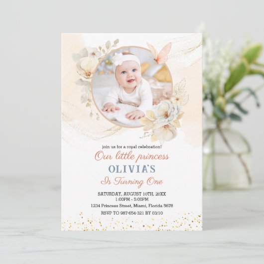 Peach Floral Waterverf Verjaardagsuitnodiging Kaart (Staand voorkant)