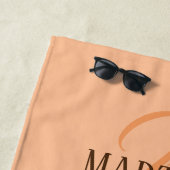 Peach Fuzz Elegante gepersonaliseerde naam Strandlaken (In situ)