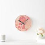 Peach Fuzz Kleur van het jaar champignons bloemig Ronde Klok<br><div class="desc">Floral & Mushroom design met behulp van Peach Fuzz,  de kleur van het jaarpalet.</div>