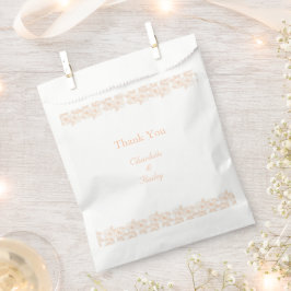 Peach Fuzz minimalistisch trendy bloempatroon Bedankzakje