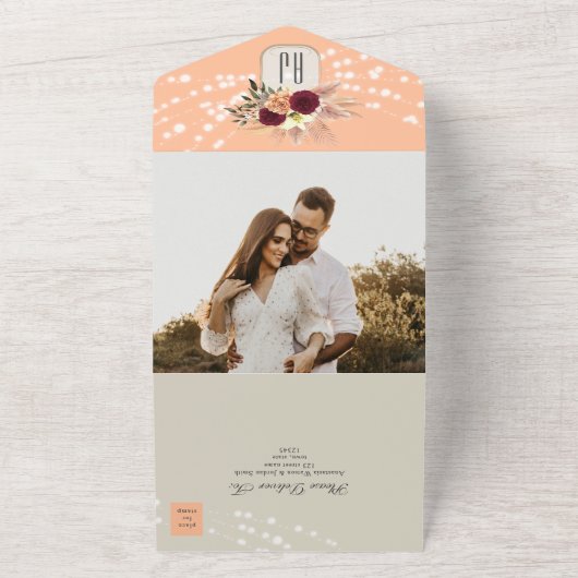 Peach Fuzz Rustieke String Lights Bruiloft All In One Uitnodiging (Buitenkant)