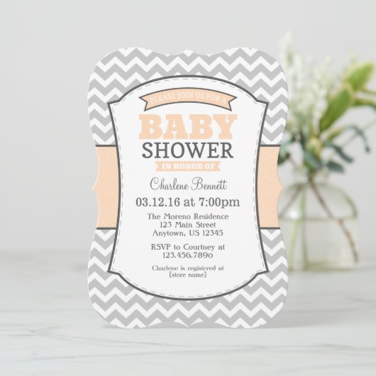 Peach Gray Chevron Baby shower Uitnodiging (Staand voorkant)