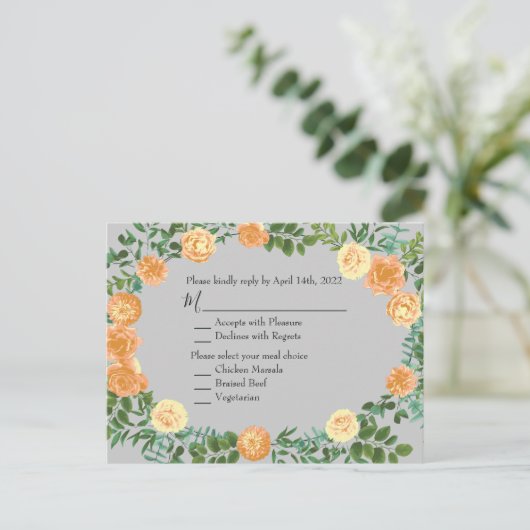 Peach Gray Wedding Spring Floral Briefkaart (Staand voorkant)