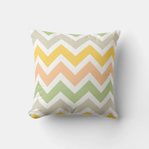 Peach Green Yellow White Zigzag Chevron Pattern Kussen