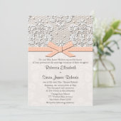 Peach  Lace and Pearl Wedding Invitations Kaart (Staand voorkant)