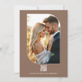 Peach Mist Abstract Floral Modern Spring Wedding Kaart (Achterkant)