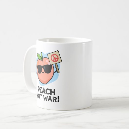 Peach not War Funny Fruit Pun Koffiemok (Voorkant links)