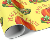 Peach on Earth Funny Kerstmis Cadeaupapier (Rol Hoek)