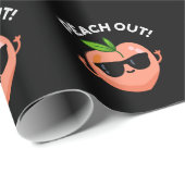 Peach out Funny Fruit Pun Dark BG Cadeaupapier (Rol Hoek)