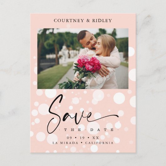 Peach Polka Dot Custom Photo Couple Weddenschap Briefkaart (Voorkant)