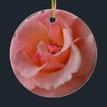 Peach Roos Ornament Romantic Roos Decoraties<br><div class="desc">Romantic Roos Ornamenten Holiday Pink Peach Roos Klassieke decoraties Prachtige Romantische kerstcadeautjes Hanukkah Neutral Birthday New Baby Sympathie Moederdag Wilde Roos Gifts Decor & Keepsakes Peach Roos Holiday Decorations Keepsakes & Gifts for Friend Family Mannen Vrouwen Kinder thuis en Kantoor Originele niet-denominationele feestdagen Kunst Decoratie Kunst Decorieën voor vrienden Orations...</div>