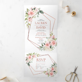 Peach roze Floral eucalyptus Weddenschap Drieluik Uitnodiging