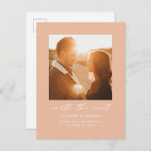 Peach Worth the Wait Wedding Verander de datum Aankondigingskaart (Voorkant / Achterkant)