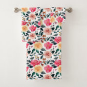 Peach Yellow roze Greenery Girly Floral Pattern Bad Handdoek (Insitu)