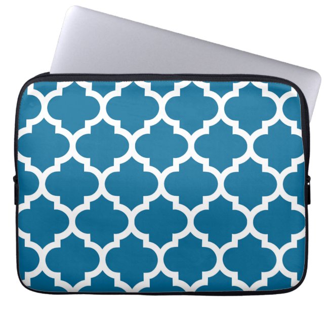 Peacock Blue White Moroccan Quatrefoil Pattern #5 Laptop Sleeve (Voorkant)