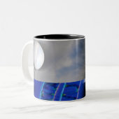 Peacock Dreams Tweekleurige Koffiemok (Voorkant links)