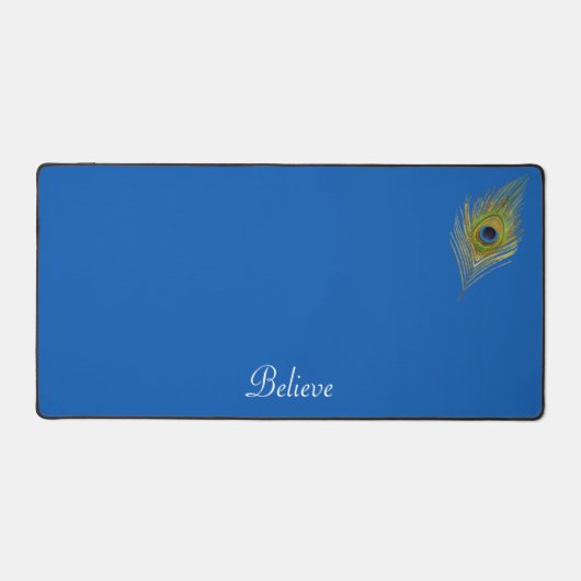 Peacock Feather & Kalligrafie op Lake Blue Bureaumat (Voorkant)