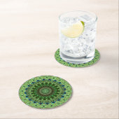 Peacock Feather Mandala Emerald en Blue Symmetry Ronde Kartonnen Onderzetter (Insitu)