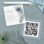 Peacock Feather QR Code Weddenschap RSVP Enclosure Notitiekaartje<br><div class="desc">Peacock Feather QR Code Wedding RSVP Enclosure. Handig om met uw uitnodigingen uw QR-code in te sluiten zodat gasten RSVP kunnen scannen en gemakkelijk kunnen bezoeken en uw trouwwebsite kunnen bezoeken. Een mooie vreugdeveer is rechts, en typografie uitgelijnd aan de linkerkant. Aan de andere kant is er een coördinerende, stoffige...</div>