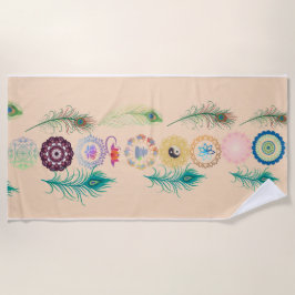 Peacock Feather Serenity: Mandala Beach Towel Strandlaken