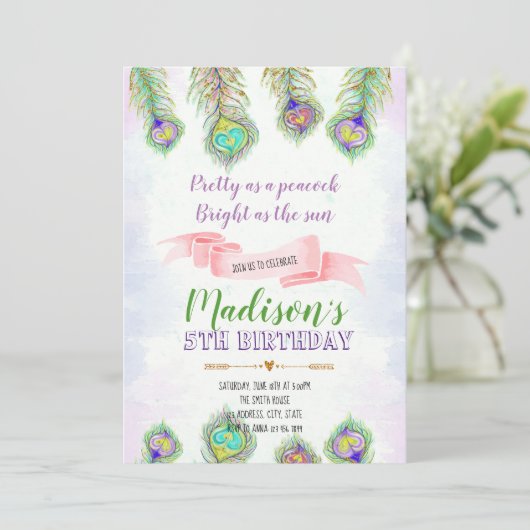 Peacock feather verjaardagsfeestje uitnodiging (Staand voorkant)