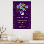 Peacock Feathers 50ste bruiloft Jubileum Poster<br><div class="desc">Elegante donkergouden en paarse 50e huwelijksverjaardag uitnodiging met gouden ring en pauwenveren,  verander alle tekst zelf naar een jubileum of gelegenheid. Dit teken kan gemakkelijk worden omgezet naar de 20 x 30 en 24 x 36 inch maten.</div>