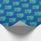 Peacock Feathers, Aqua on Deep Cobalt Blue Cadeaupapier (Hoek)