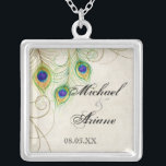 Peacock Feathers in Swirls Weddenschap of Jubileum Zilver Vergulden Ketting<br><div class="desc">Dit is een hedendaags,  geavanceerd ontwerp met gestileerde,  met de hand waterkleurde Peacock-veren,  op een handbeschilderde kant en op een parkachtergrond. U KUNT OOK VOLDOEN:VOLLEDIG COLLECTIE BIJ:http://www.zazzle.com/audreyjeanne/gifts?cg=196290129138184832 INVITATIES: 



 



 RSVP RESPONSCARD: 



 ONTVANGST: 



 ORNAMENTEN: 



 BRIDAL JEWELRY,  KETTING: 



 IPAD: 



 IPHONE HOESJE:</div>