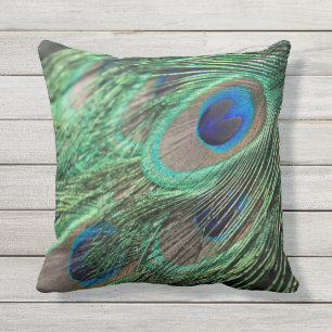 Peacock Feathers Outdoor Pillow Buitenkussen