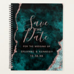 Peacock Green Rose Gold Agate Marble Save the Date Planner<br><div class="desc">Peacock Green & Roos Gold Foil Waterverf Marble Agate Gilded Geode Design,  met moderne en scriptlettertypen. Trendy en chique bruiloft Save the Date Wedding Planner! ~ Bekijk mijn winkel om de hele trouwsuite voor dit ontwerp te zien!</div>