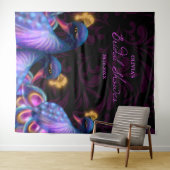 Peacock Jewel Tones Bruiloft Bloemen Moody paarse Wandkleed (In Situ (horizontaal))