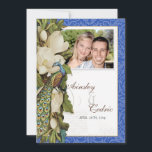 Peacock Magnolia Floral Swirl Damask Wedding Kaart<br><div class="desc">KLEUR PALET: kobaltblauw, groene crème roest en bruin. DESIGN COLLECTIE: Deze prachtige, elegante en verfijnde Wedding Invitation Set heeft een vleugje traditie en de frisheid van de hedendaagse typografische stijl. Het mengen van kunstelementen en origineel waterverf kunstwerk handgeschilderd door Audrey Jeanne Roberts geeft een prachtige, tijdloze kwaliteit aan deze uitnodiging....</div>